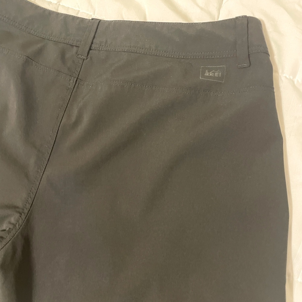 REI Water resistant pants grey size 6 Petite